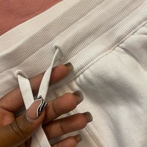 White align joggers